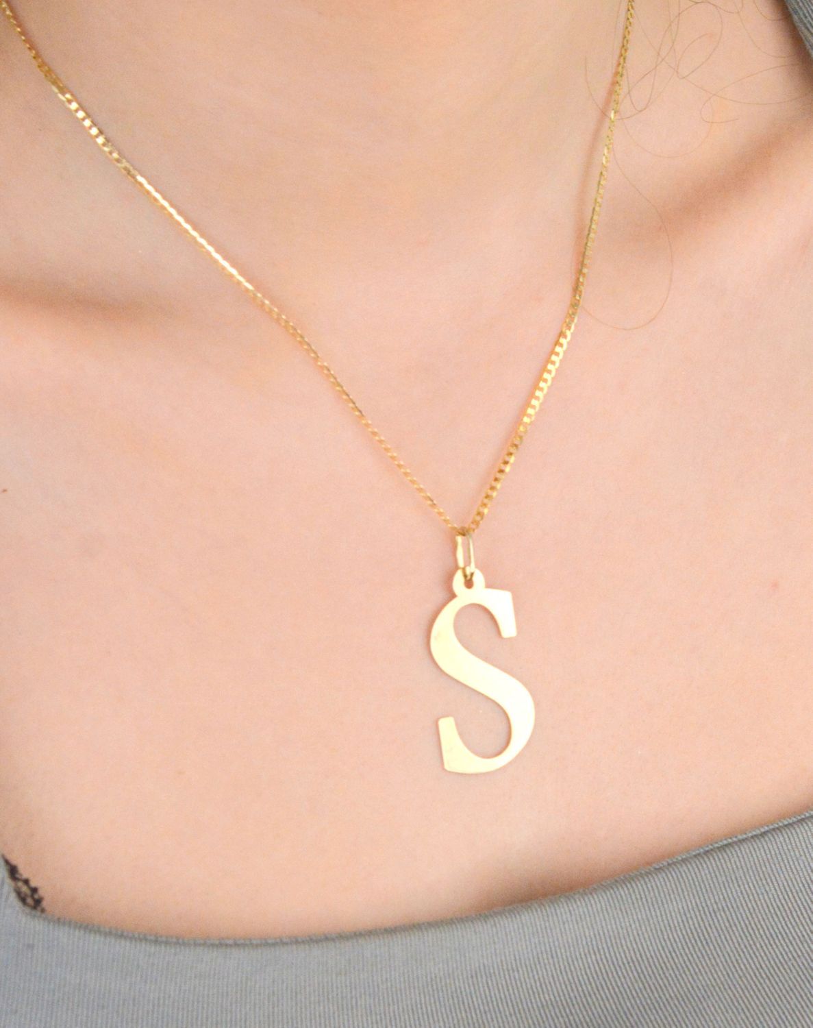 Złota zawieszka wykonana z najwyższej jakości złota próby 585..jpg